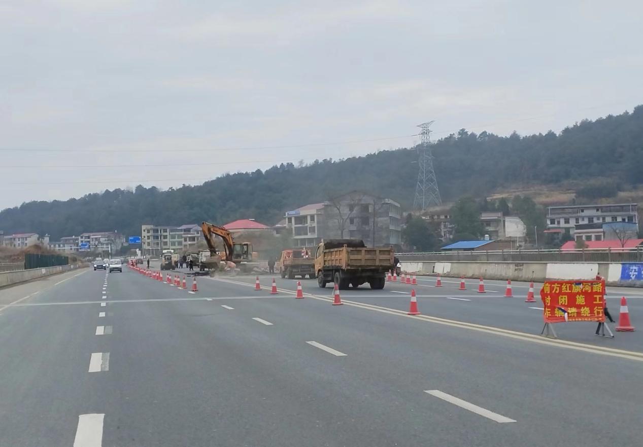 守护平安回家“路”——雨溪街道开展春运前期道路交通安全保障工作(图2)